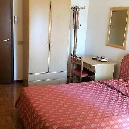 Hotel St. Louis