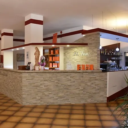 St. Louis Hotel 3*
