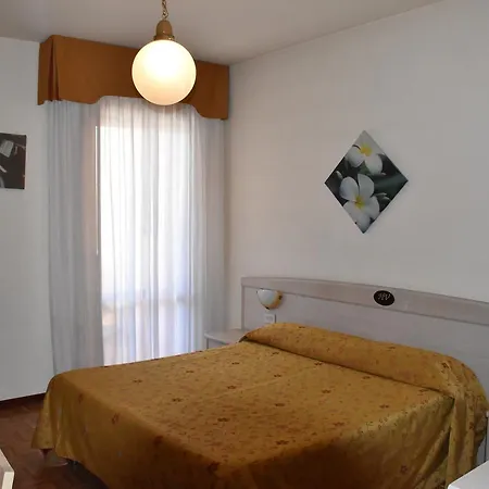 St. Louis Hotel 3*
