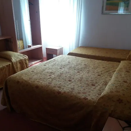 St. Louis Hotel 3*