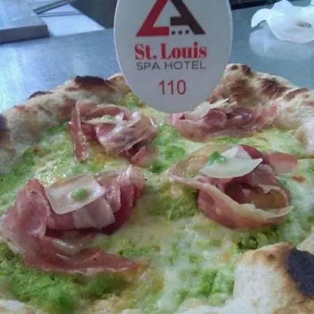 Hotel St. Louis