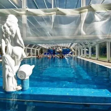 Hotel St. Louis 3*